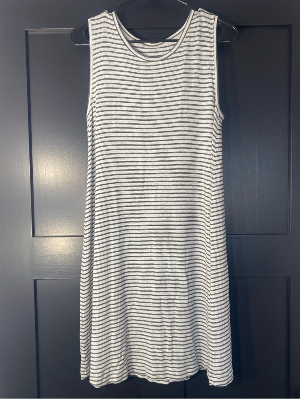 4/$16 Lou & Grey Dress